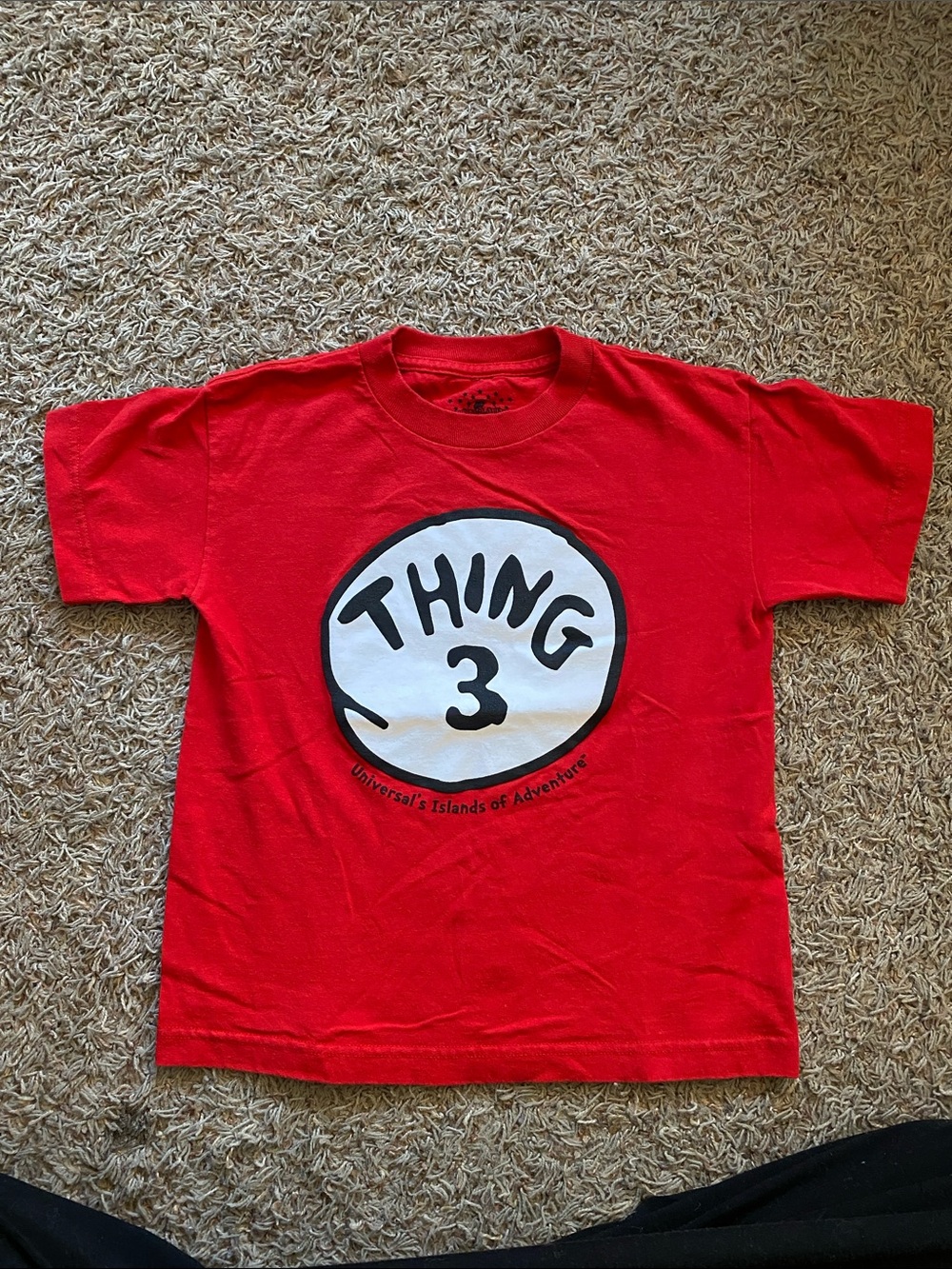 Universal Red 'Thing 3' Graphic Tee XS